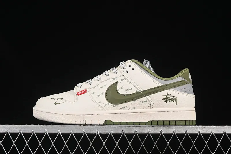 All categories Nk SB Dunk Series Nk SB Dunk Low High-end customized low-top sneakers Nike SB Dunk Low Stusi co-branded three-dimensional green hook Anniversary high-end customized low-top casual sneakers XS6089-538